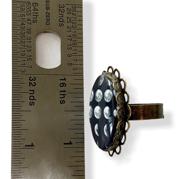 🌙 MOON PHASES RING | Adjustable | Magical Resin - Picture 11 of 11